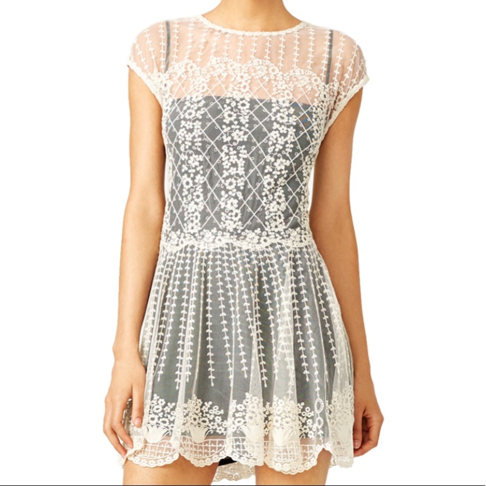 RED Valentino Cream Lace Dress